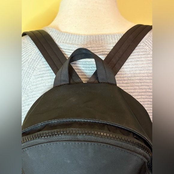 Longchamp Le Pliage Neo Unisex Nylon Backpack in Black - Picture 4 of 11